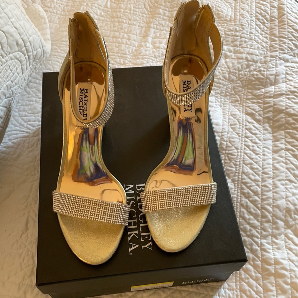 Gold Badgley Mischka heels
